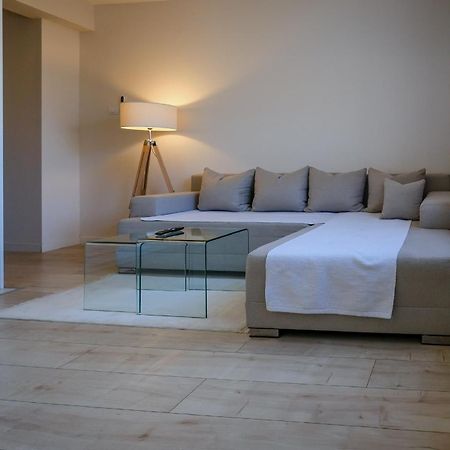 Apartment In Nis, Center! Brand-New 외부 사진