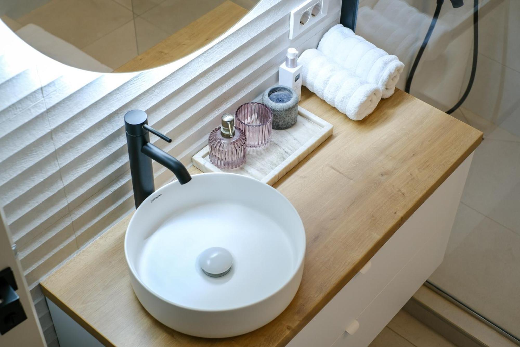 Apartment In Nis, Center! Brand-New 외부 사진